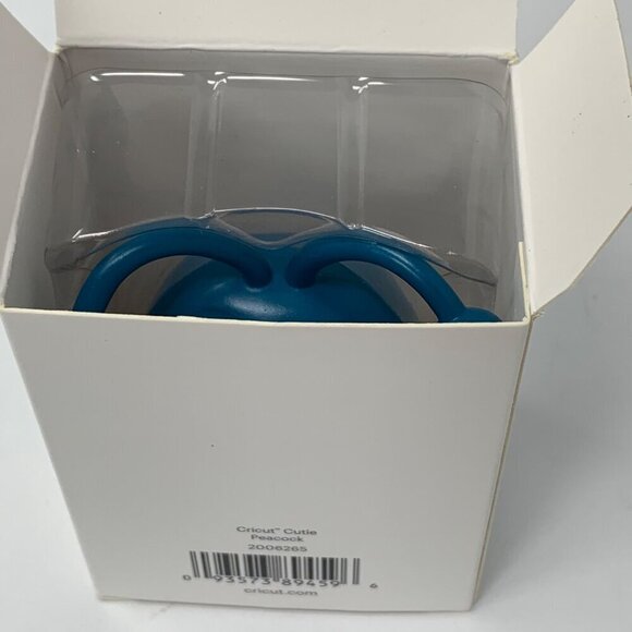 Cricut Cutie Peacock Figure Blue Mascot 3in Original Craft Room Decor New Box O - Picture 8 of 9